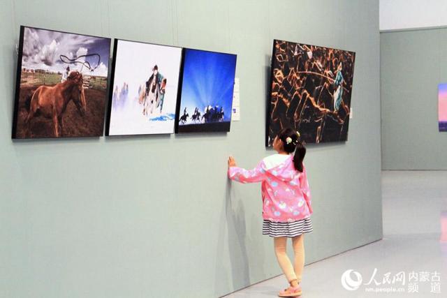 &ldquo;弘揚蒙古馬精神&rdquo;文藝精品創作工程系列作品展開展